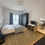 The Better בית הארחה